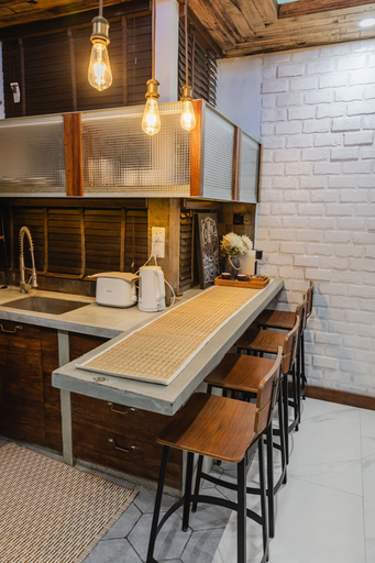 Interior 4, Modern 1BR Walk to Beach & City Spots, Malé