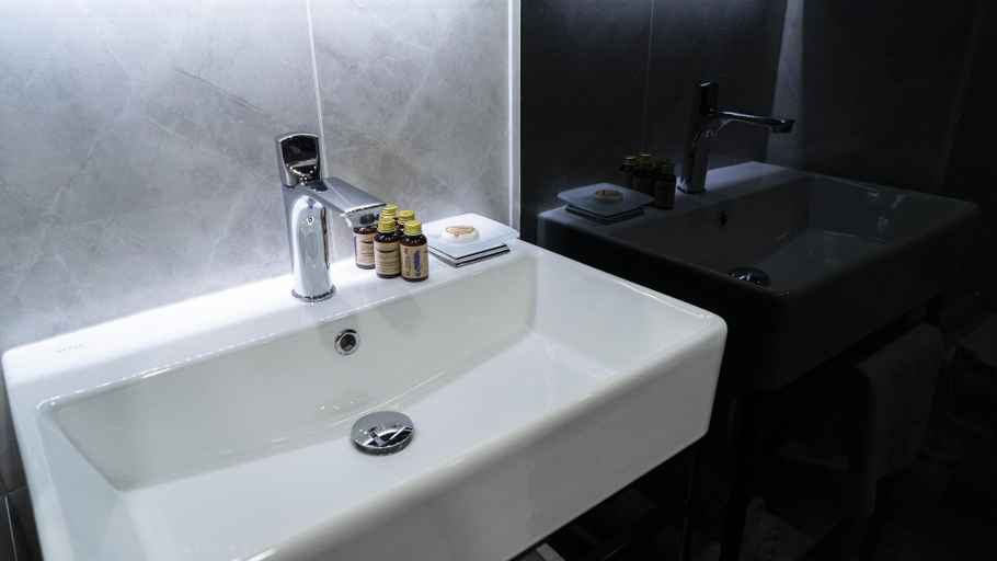 Bathroom 4, Hotel Pasha, Herzegovina-Neretva