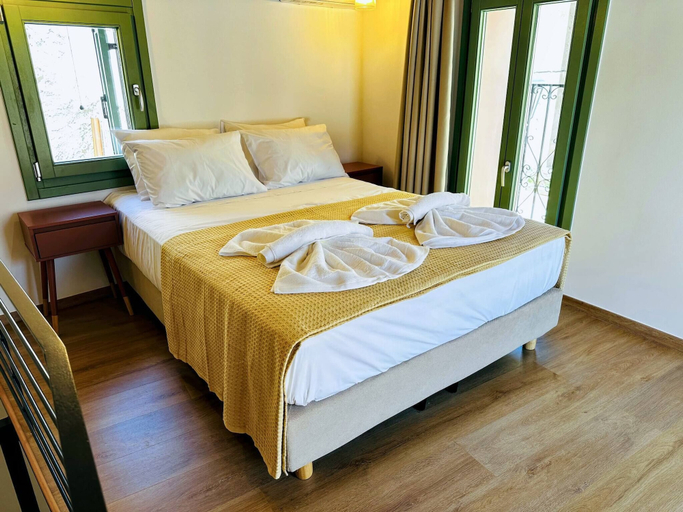 Room 5, Roussos Place - Next To Splantzia Square - 2bd 2ba, Crete