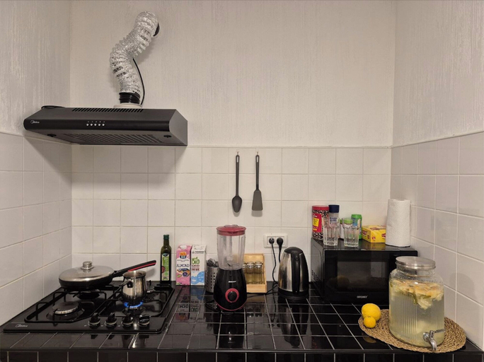 Private kitchen, The Lemon House