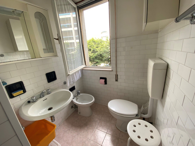 Bathroom, Beachfront Stay 50m From the sea With Balcony, Venezia