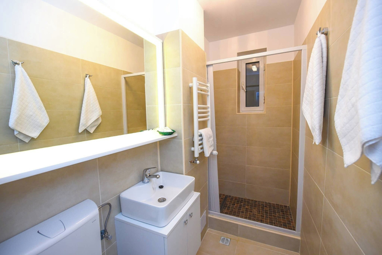 Others 2, Privilege Apartment - 2 Bedrooms - 5 Guests - Cismigiu Gardens, Municipiul Bucuresti