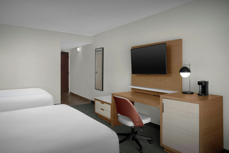 Bedroom 3, Courtyard by Marriott Carolina Beach Oceanfront, New Hanover