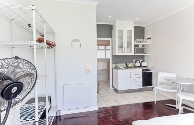 Others 5, Mouille Point Studio Apartment With Stunning View, City of Cape Town