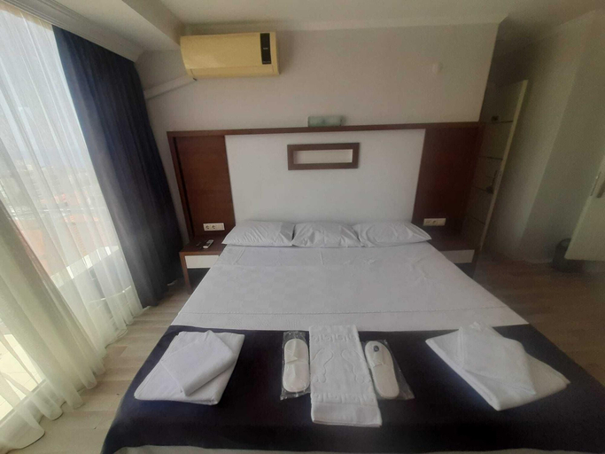 Bedroom 3, Demir Suit Hotel, Kuşadası