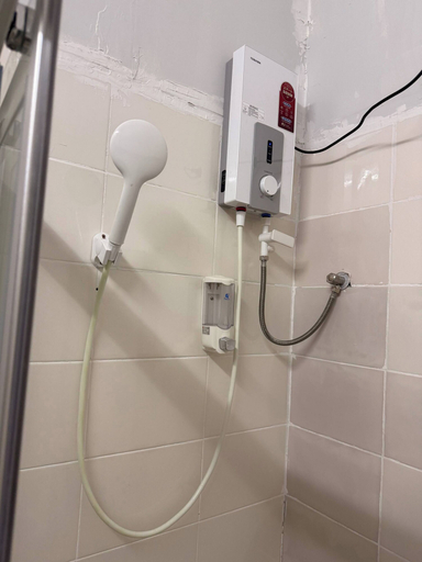 Bathroom shower, Peaceful Family Retreat in Honiara's Heart, Panatina