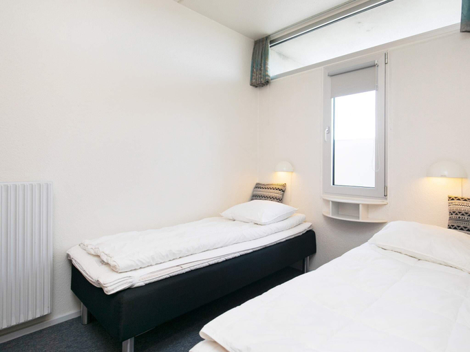 Bedroom 3, 4 person holiday park home in Blokhus, Jammerbugt