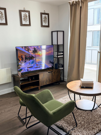 Living room 4, One Bedroom Flat in Mailbox With Free Parking, Birmingham