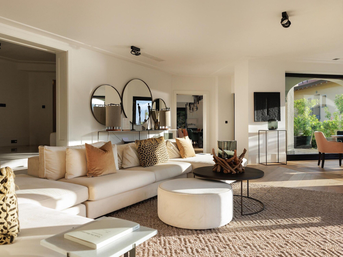 Living room 5, Carefree Retreat With Panoramic Views of Lake Como, Como