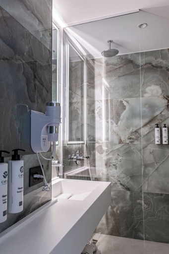 Bathroom 4, Boe Luxury Hotel, Sarandës