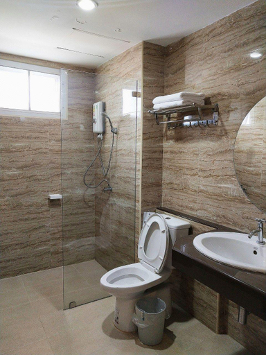 Bathroom 4, Koco Hotel, Muang Nakhon Ratchasima