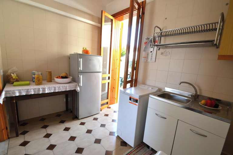Private kitchen 2, Teoma Holiday Home With Climate and Parking for 5 Guests, Lecce