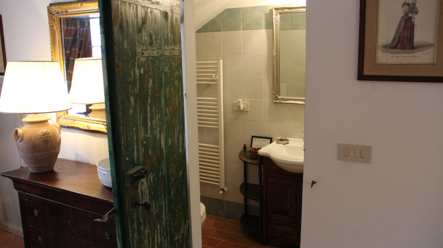 Others 2, Agriturismo Borgo Santa Lucia, Villa Mimosa, Arezzo