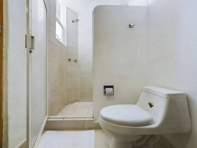 Others 2, Chic 1BR With Pool & Parking Close to ADO, Cozumel