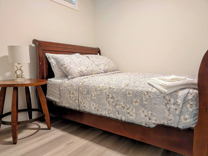 Room 4, 2 Bedroom Guest Suite in SW, Division No. 6