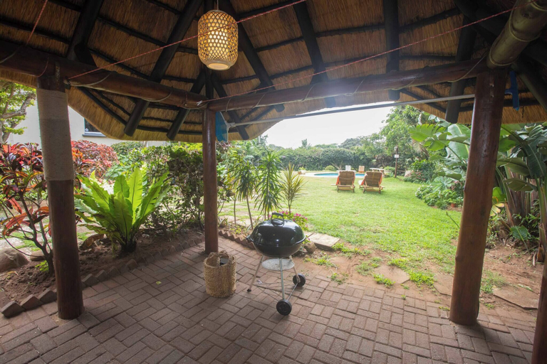 Terrace/patio 4, 23 Ambleside Cottage by the sea, Ugu