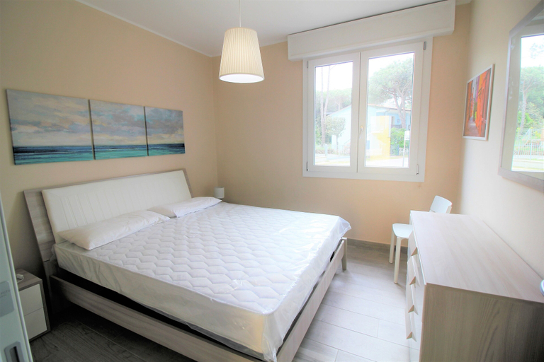 Bedroom 4, Enjoy Some Charming and Natural Time in Rosolina, Rovigo