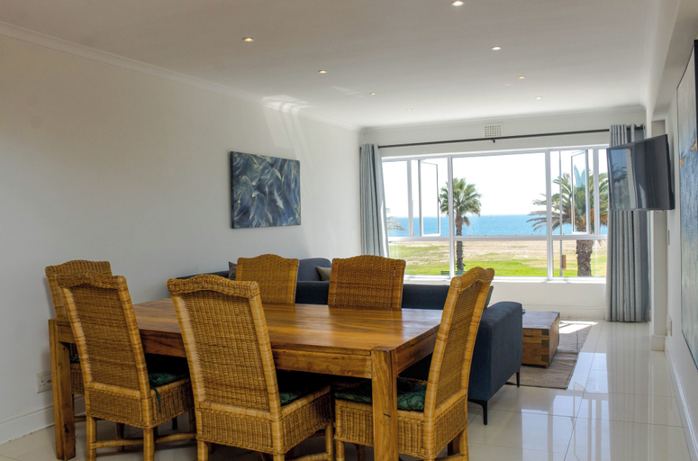 Others 5, First Floor Apartment With Beautiful sea View, City of Cape Town