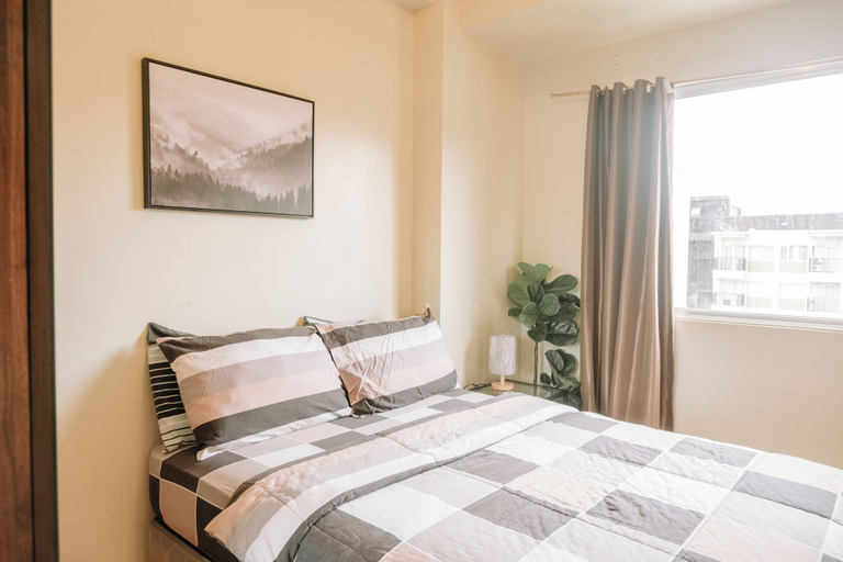 Room 3, Spacious & Stylish City Haven, Iloilo City