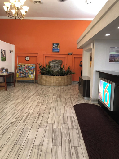 Public Area 2, Motel 6 Daytona Beach, FL - Speedway, Volusia