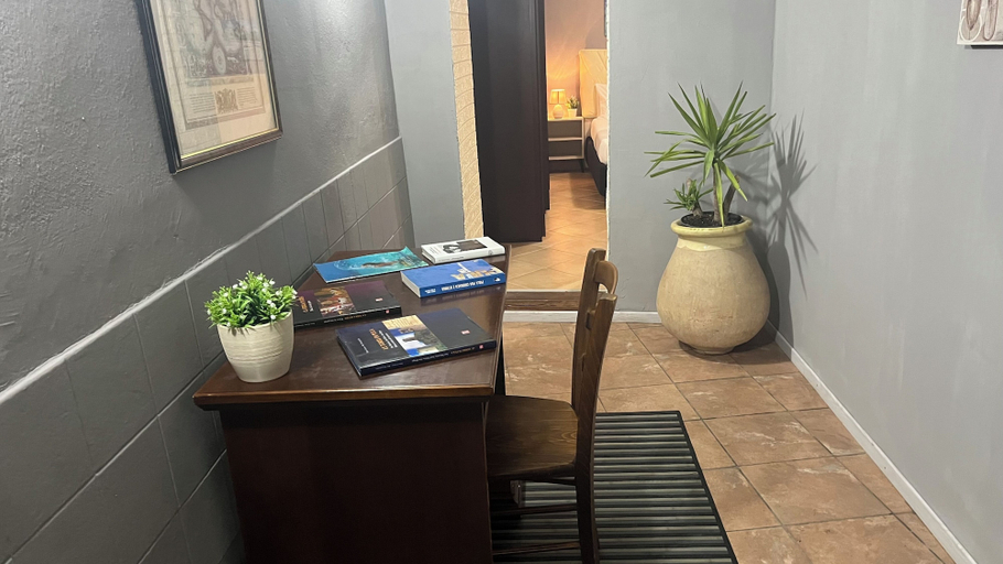 Interior 5, Donna Giovanna Holiday Home Pula, Cagliari
