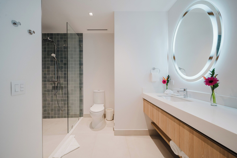 Bathroom 4, Experience Expansive Luxury at our Gran Costa Villas!, Talamanca