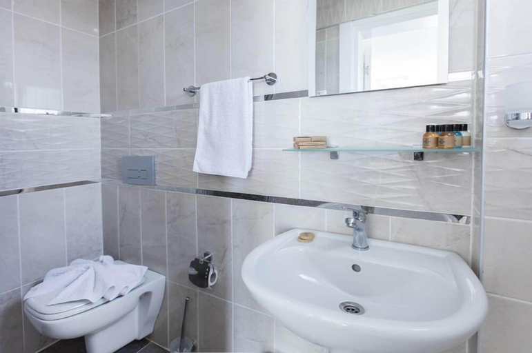 Bathroom 4, Demir Suit Hotel, Kuşadası