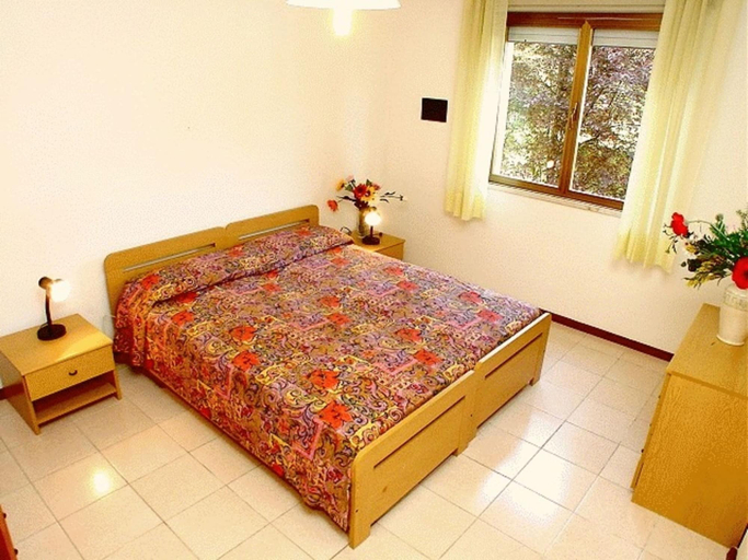 Bedroom, Have a Nice Stay in our Well-equipped Flat With Balcony, Udine