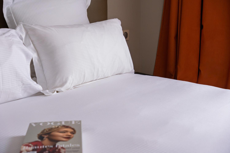 Bedroom 2, Le Frochot Hotel Pigalle, Paris