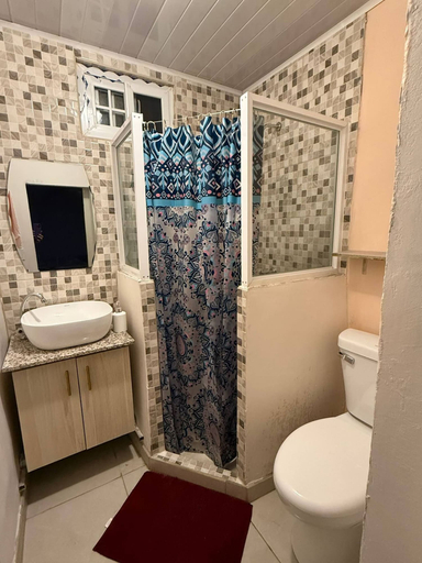 Bathroom 3, Cozy Apartment 8 Minutes From Downtown David - Private Entrance & Garden, David