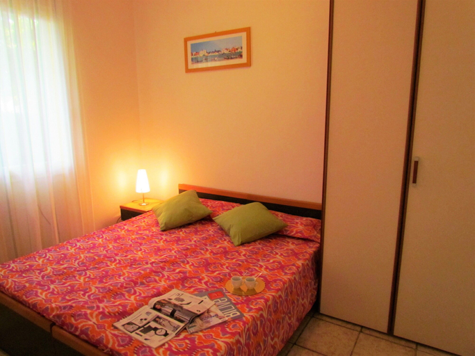 Bedroom 3, Comfy Villa With Charming Garden, Venezia