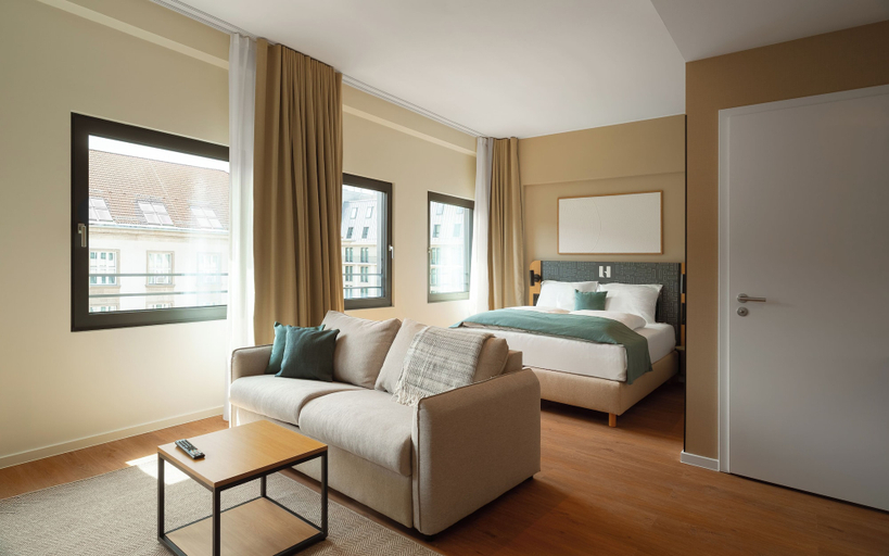 Room 2, Limehome Berlin Klosterstraße, Berlin