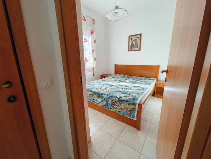 Room 3, Cozy Apartment for six Guests With Terraces, Rovigo