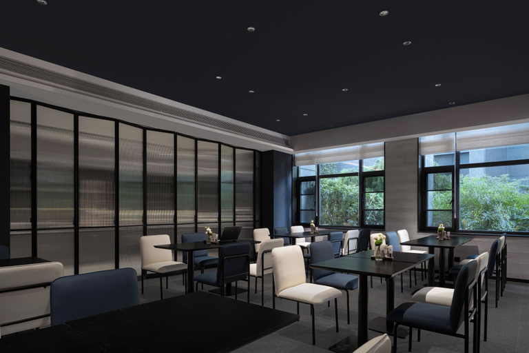 Restaurant 5, North Bund Light Stay Hotel Shanghai, Shanghai