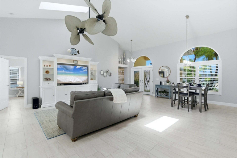 Living area 4, Wpw3504 4 Bedroom Home, Charlotte
