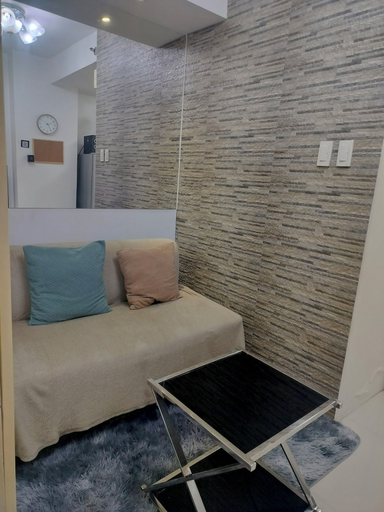 Living area, Cozy Quezon City Condo With Private Pool w Elevator Access, Quezon City