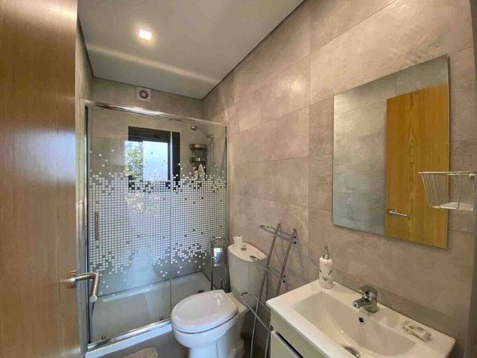 Bathroom 3, A Casa do Sol - Entire Bungalow in Vila, Vila Nova de Cerveira