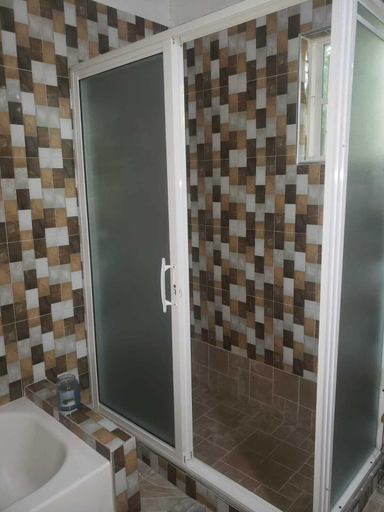 Garden 2, Room-cozy Kingston Getaway - Private Roo