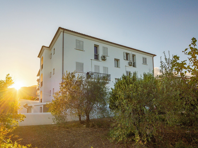 Exterior 2, Comfortable Accommodation in Orosei, Nuoro