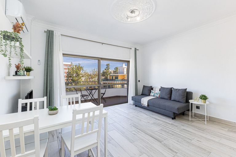 Room 2, Praia da Rocha Pet Friendly By the Beach, Portimão