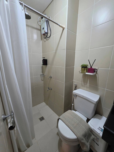 Bathroom 4, Pioneerwoodlands Mandaluyong Studio Unit, Mandaluyong