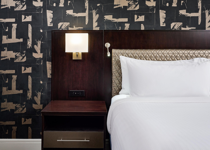 Bedroom 3, Hotel Alex Johnson Rapid City, Curio Collection by Hilton, Pennington