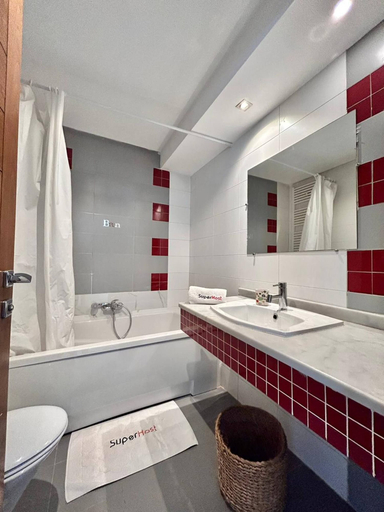 Bathroom 2, Sunny Blue Apartment in la Marsa, La Marsa