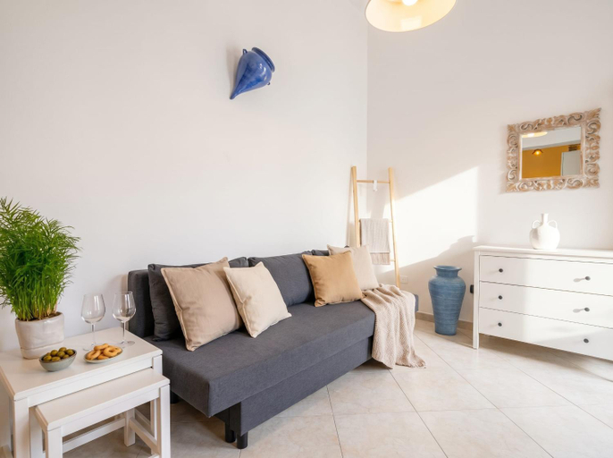 Others 5, L'onda del Mare: Marina Seaview Panoramic Loft, Bari