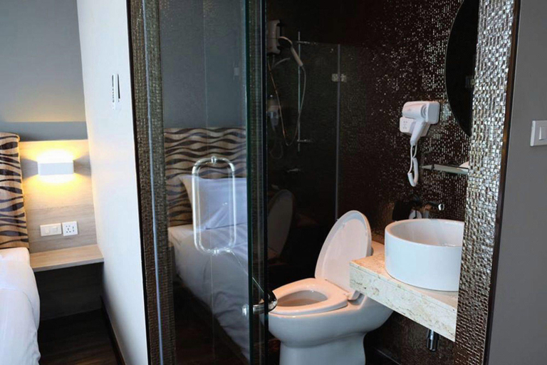 Bathroom 4, V VAREE Bangkok, Phra Nakhon