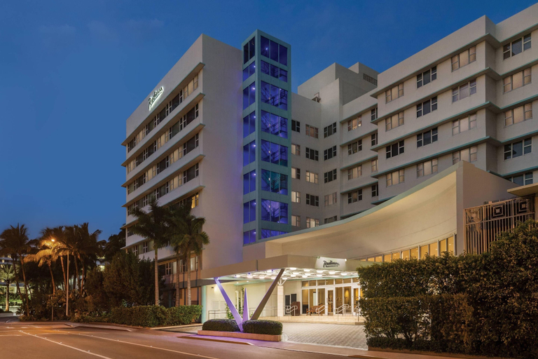 Exterior & Views 2, Radisson Resort Miami Beach, Miami-Dade