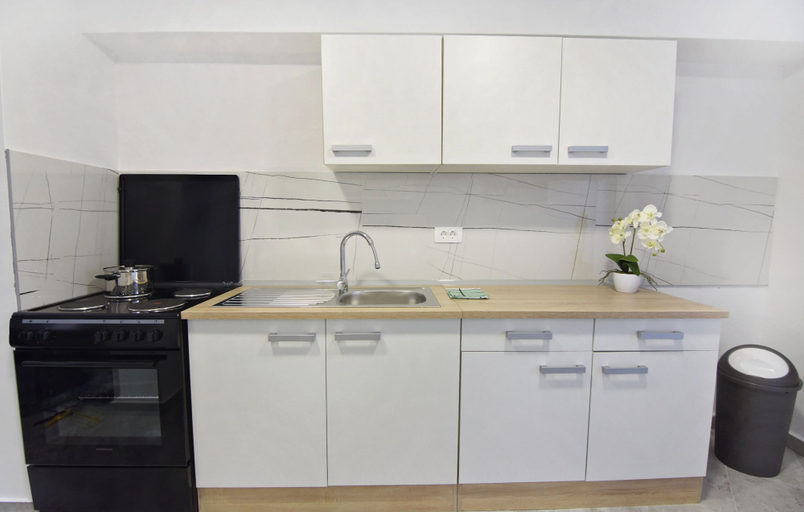 Interior 3, Comfortable Vacation Retreat With Parking, Buje