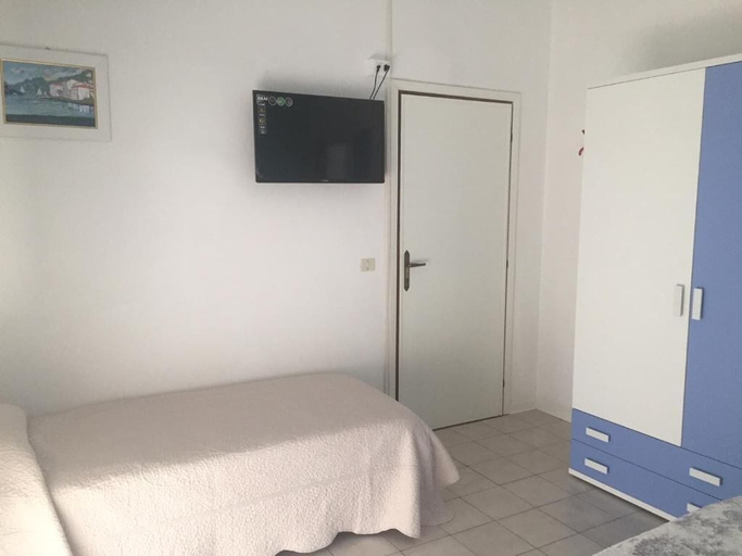Bedroom 4, hotel halifax jesolo, Venezia