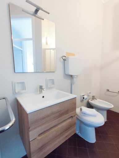 Bathroom 5, Modern Apartment Near the Beach, Venezia