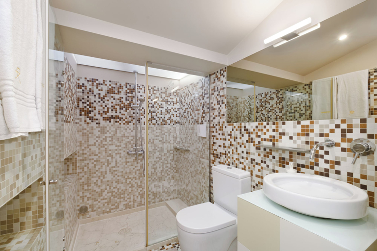 Bathroom, Room-charming Porto Apartment With City, Porto